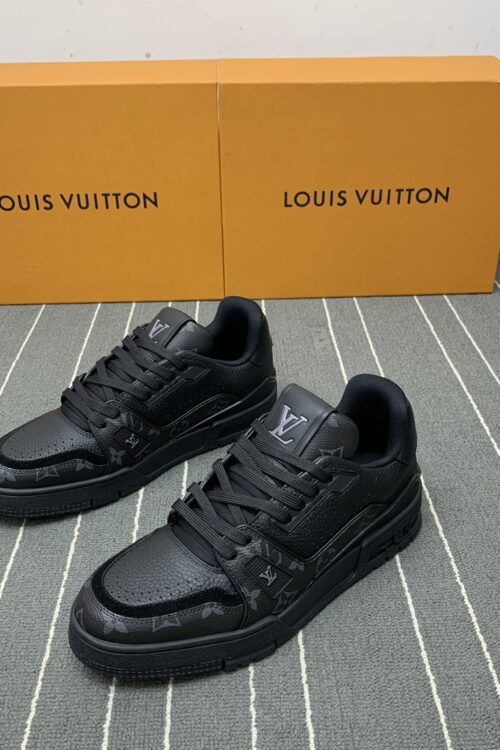Louis Vuitton Trainer Sneaker