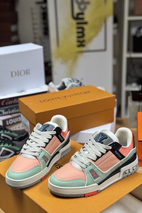 Louis Vuitton Sneaker