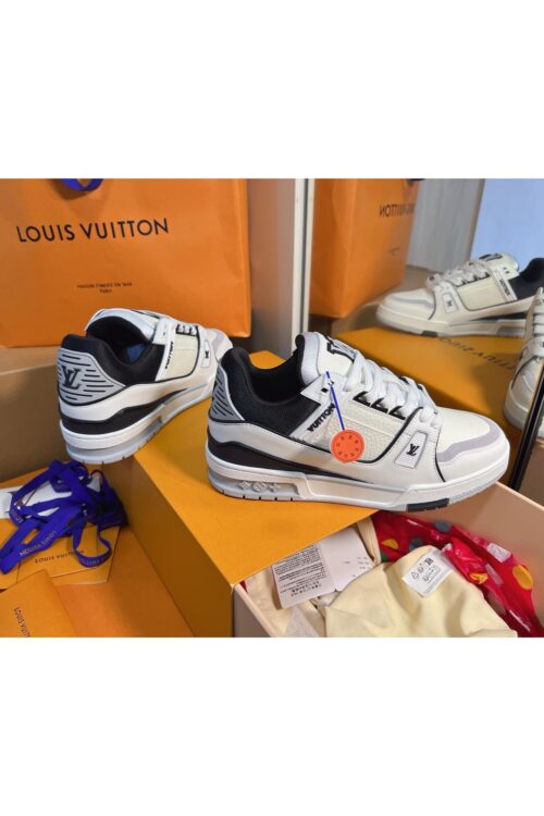 Louis Vuitton Sneaker