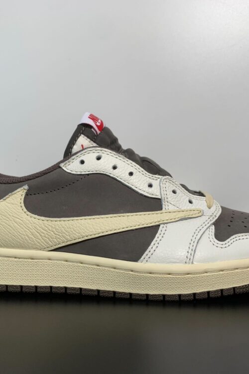 Air Jordan 1 Low Travis Scott Reverse Mocha