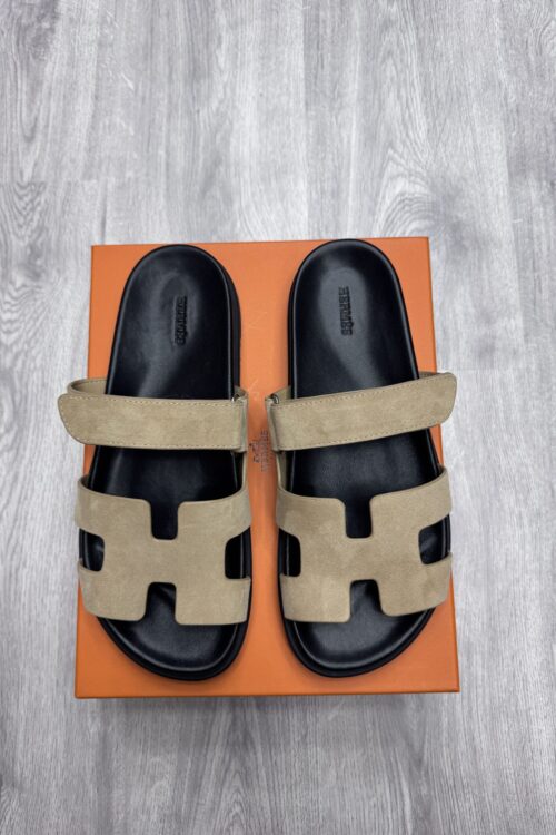 Hermès Chypre Sandal — Taupe Suede / Black