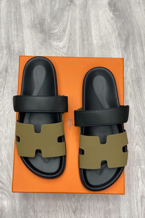 Hermès Chypre Sandal — Olive / Black