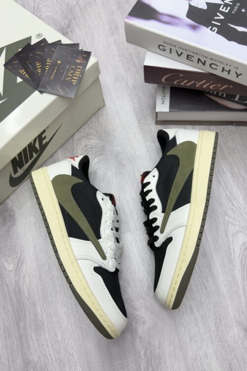 Air Jordan 1 Low Travis Scott Reverse Mocha