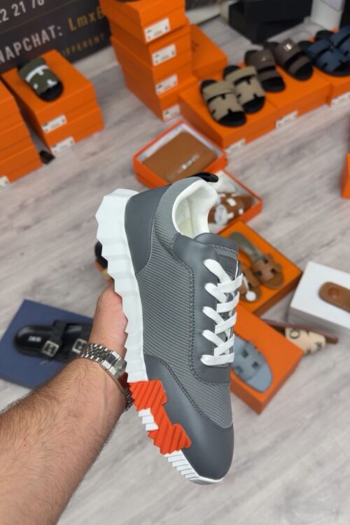 Bounce Sneaker
