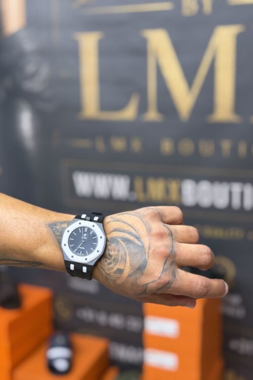 Audemars Piguet Royal Oak Horloge — Zwart met Witte Bezel