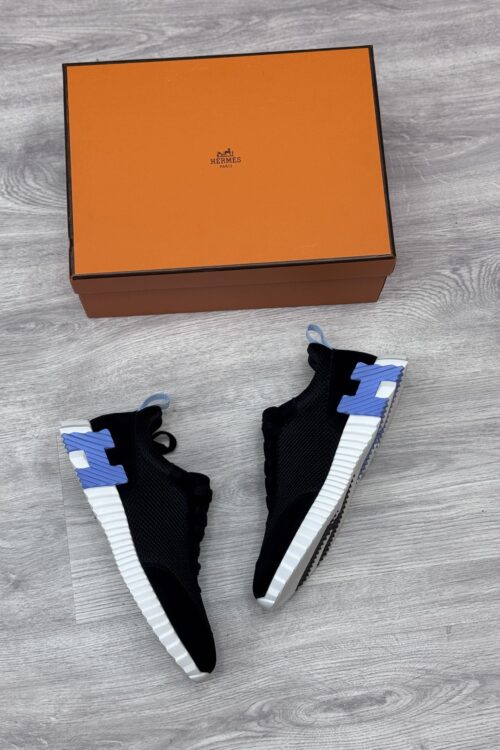 Hermes Knit Sneaker – Zwart met Blauwe H